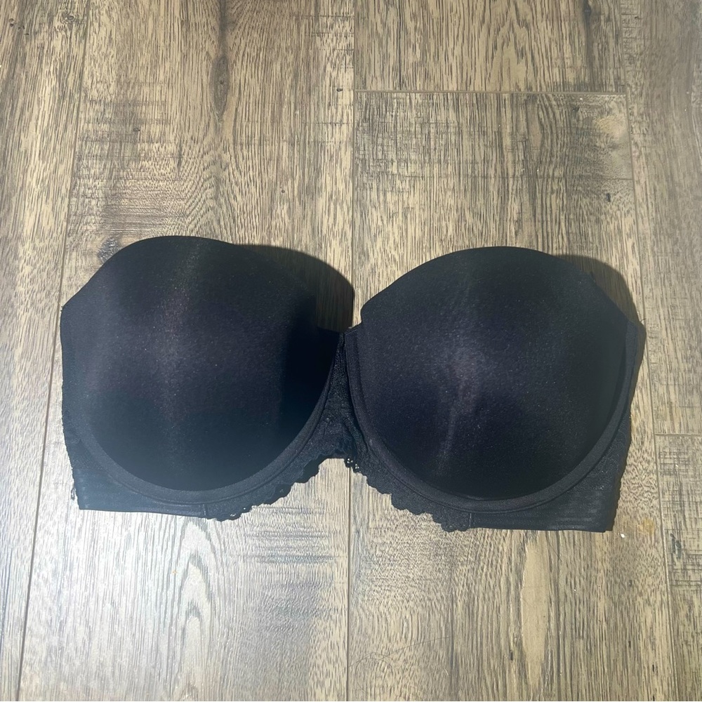 Black maidenform underwire strapless bra 38DD